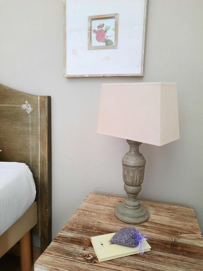 Un Coin De Luberon Lejlighed LʼIsle-sur-la-Sorgue Eksteriør billede